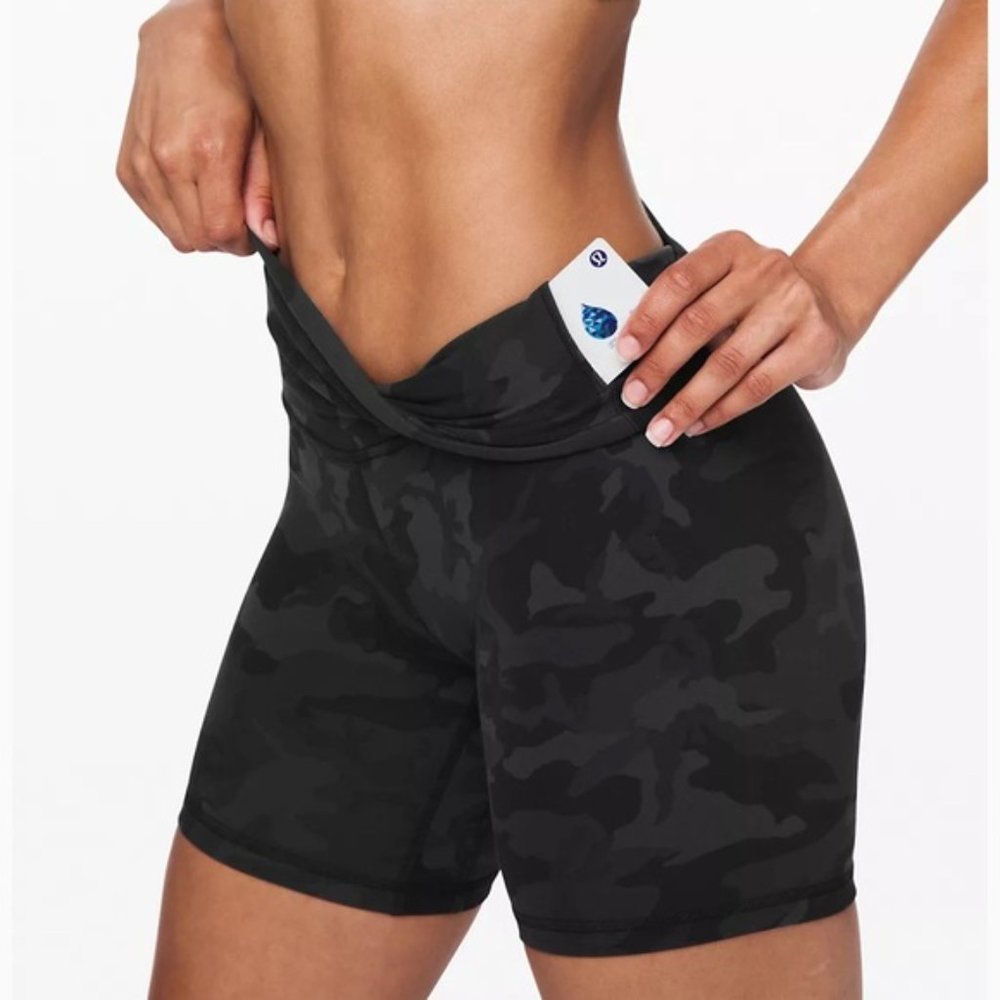 Lululemon Align™ Short 6" Size 6 Camo